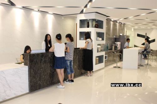 月租399，企業輕松擁有專業商務服務